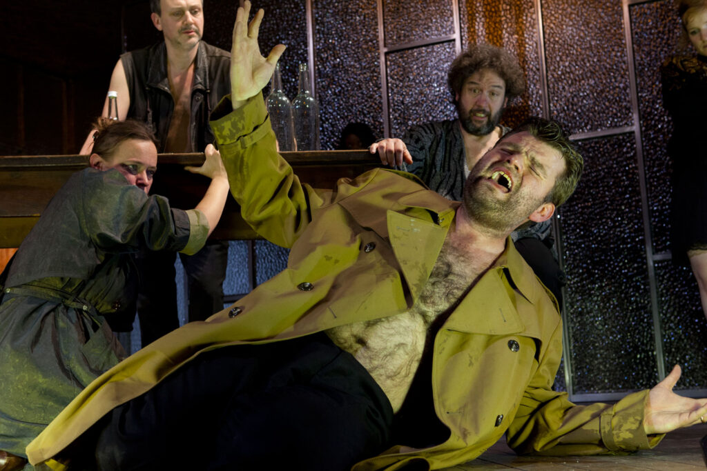 ALSEMKOMT – naar The Iceman Cometh, Eugene O’Neill